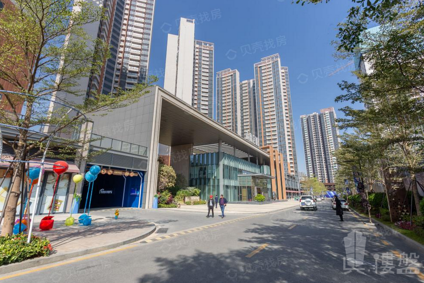 佳兆业时代大厦-深圳|首期5万(减)|@3700蚊呎|铁路沿线|香港银行按揭