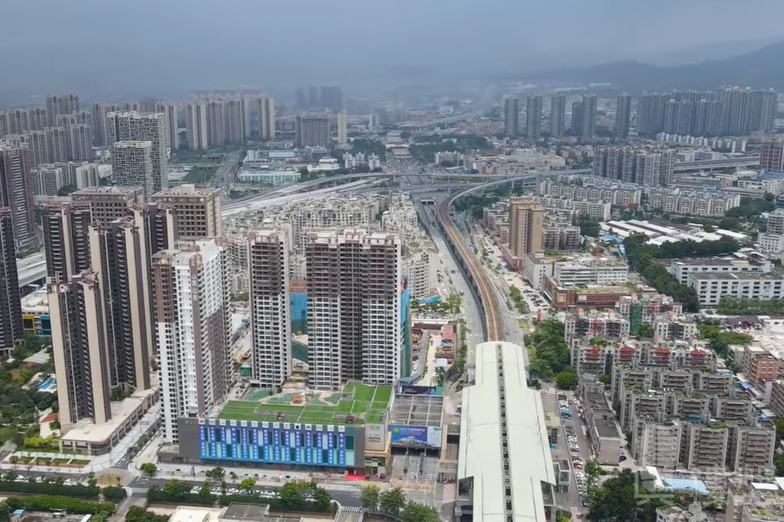 珠海鳳山府|明珠站物業|5分鐘到港珠澳大橋關口，現樓發售，香港銀行按揭，最新價單